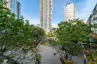 301 689 ABBOTT STREET - thumbnail 22