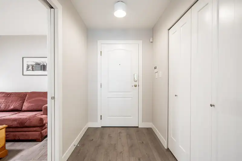 107 1283 PARKGATE AVENUE - photo 4 of 38
