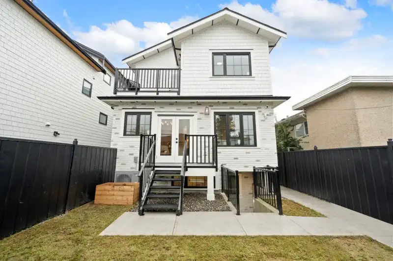 2793 W 21ST AVENUE - photo 1 of 36