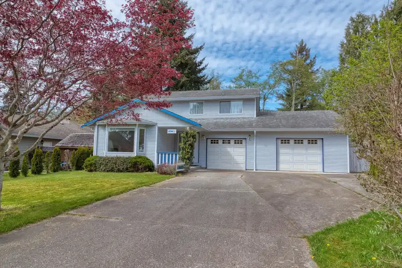 1534 CYPRESS WAY - photo 1 of 37