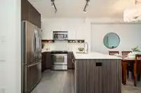 313 553 FOSTER AVENUE - thumbnail 5