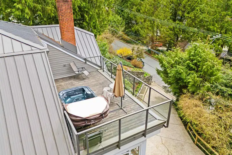 4622 COVE CLIFF ROAD - photo 2 of 35