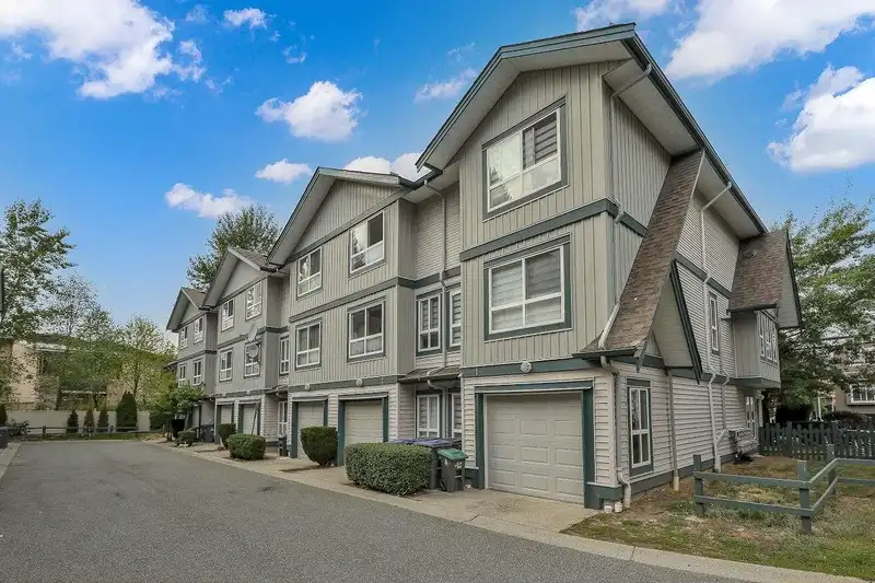 2 12730 66 AVENUE - photo 2 of 40
