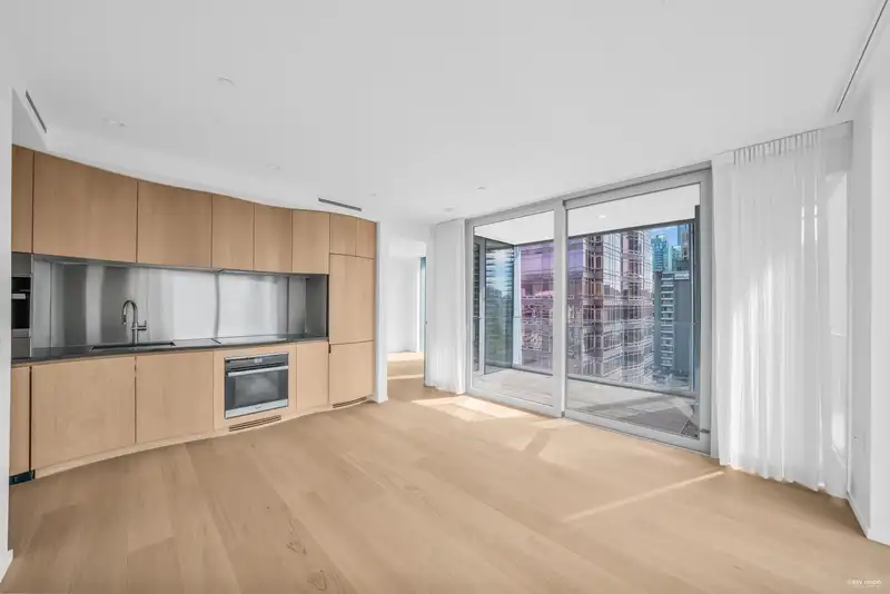 1704 1568 ALBERNI STREET - photo 4 of 31