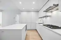 4505 3833 EVERGREEN PLACE - thumbnail 2