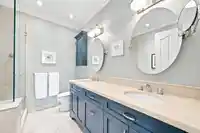 411 3 RENAISSANCE SQUARE - thumbnail 21