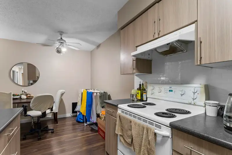 119 4363 HALIFAX STREET - photo 3 of 21