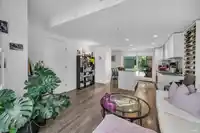513 1283 HOWE STREET - thumbnail 4