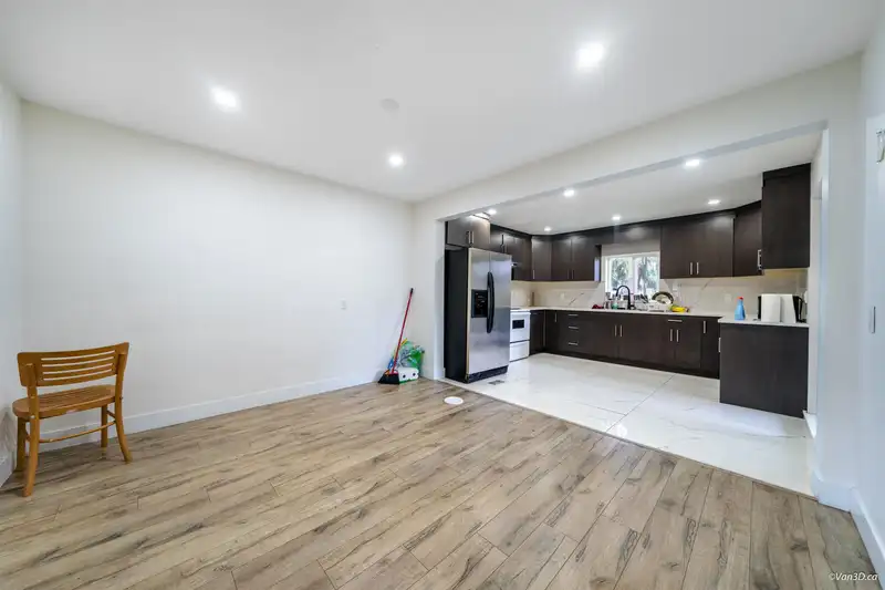 12965 98 AVENUE - photo 4 of 38