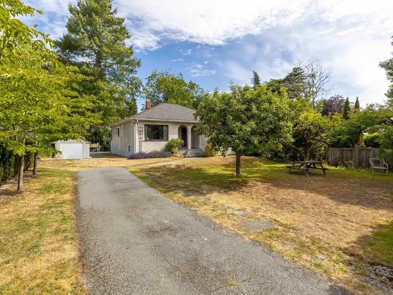 4691 W 5TH AVENUE - photo 3 of 15