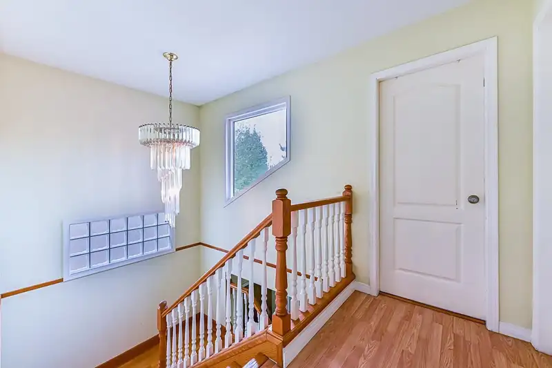 396 E 49TH AVENUE - photo 3 of 27