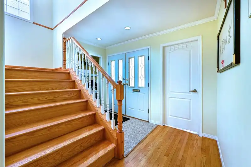 396 E 49TH AVENUE - photo 4 of 27