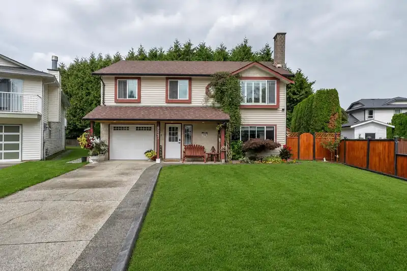 9247 214 STREET - photo 2 of 39
