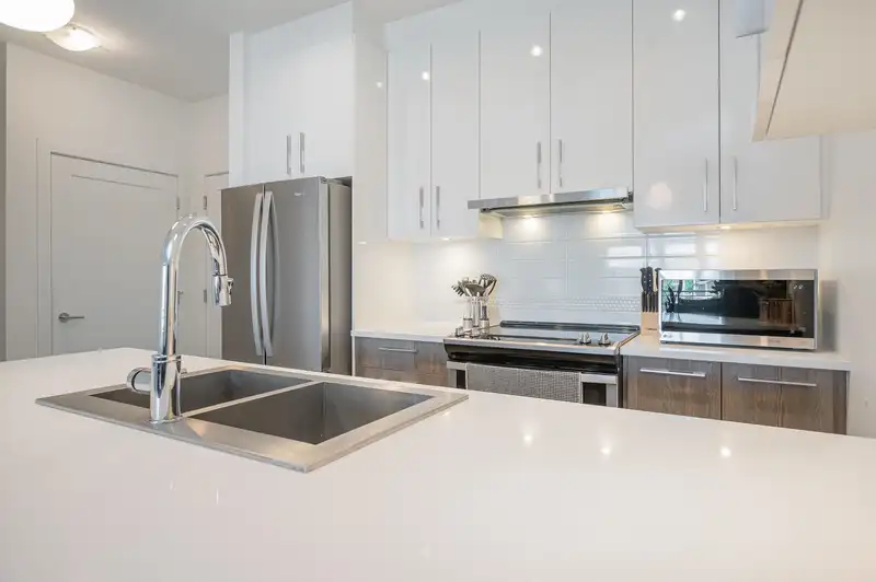 413 20829 77A AVENUE - photo 4 of 30