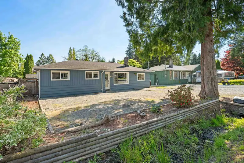 24898 122 AVENUE - photo 3 of 40