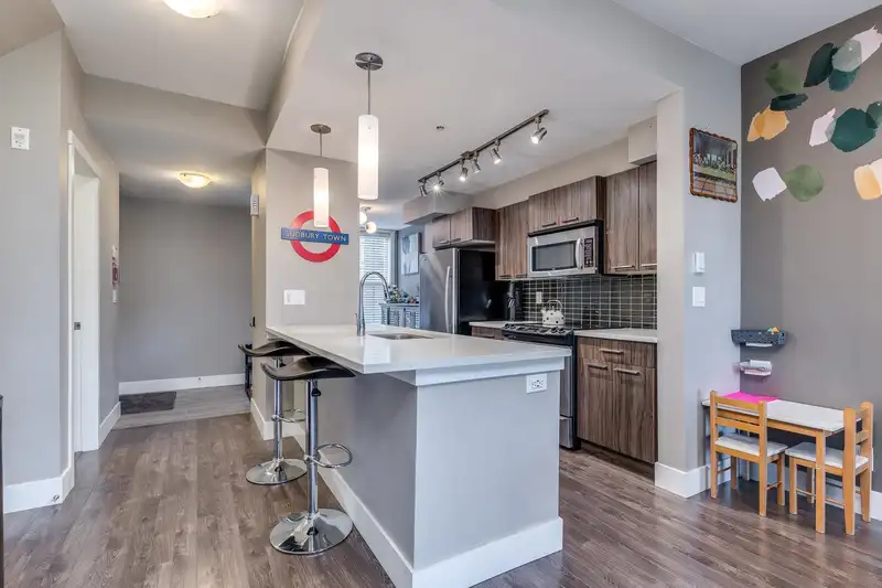 208 2110 ROWLAND STREET - photo 4 of 40