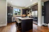 527 2580 LANGDON STREET - thumbnail 17