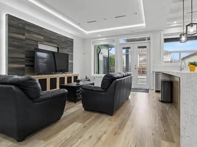 14969 96 AVENUE - photo 2 of 16