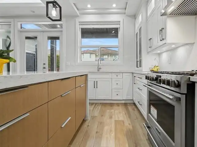 14969 96 AVENUE - photo 4 of 16