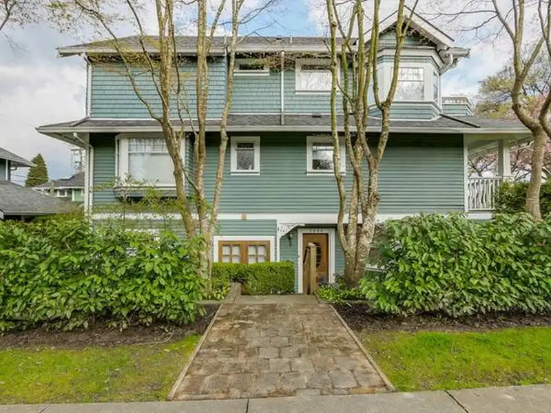 3088 COLUMBIA STREET - photo 2 of 7