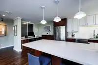 302 540 LONSDALE AVENUE - thumbnail 4