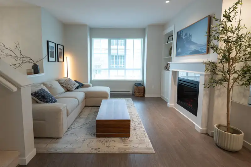 45 5510 ADMIRAL WAY - photo 1 of 15