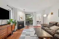 410 2925 GLEN DRIVE - thumbnail 2