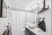 410 2925 GLEN DRIVE - thumbnail 14