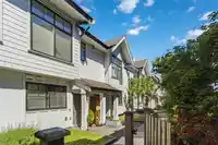 5 5142 CANADA WAY - thumbnail 11