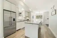 5 5142 CANADA WAY - thumbnail 19