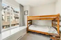 5 5142 CANADA WAY - thumbnail 4