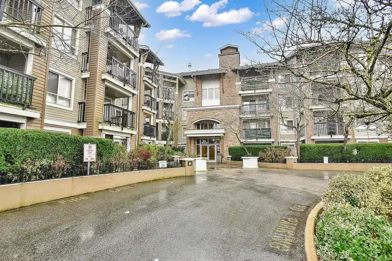402 8915 202 STREET - photo 1 of 30