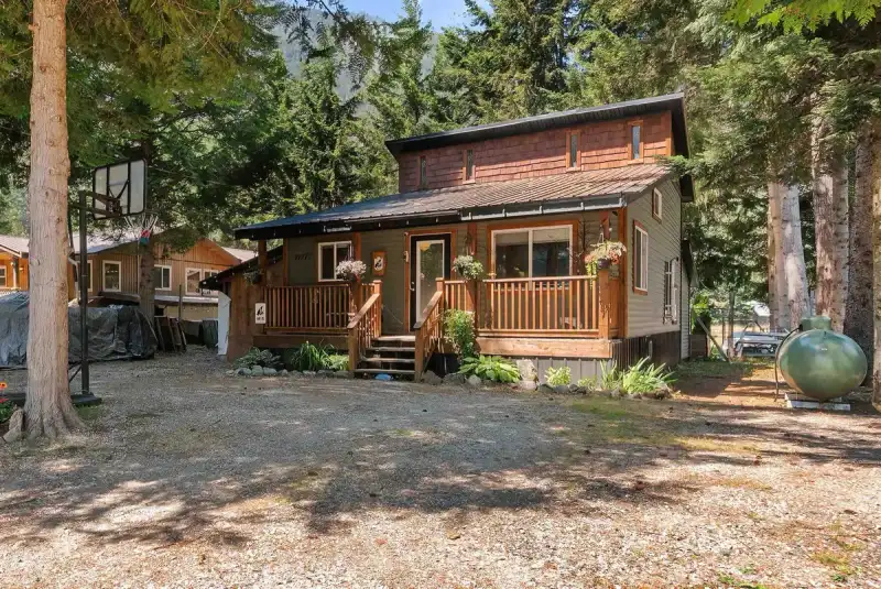 71777 MEADOW ROAD - photo 1 of 36