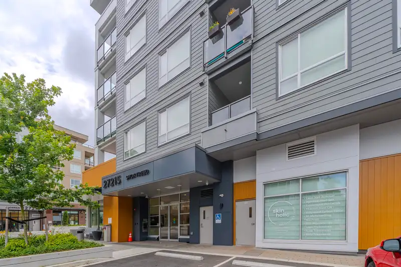 307 27215 ALDERGROVE TOWN CENTRE DRIVE - photo 3 of 26