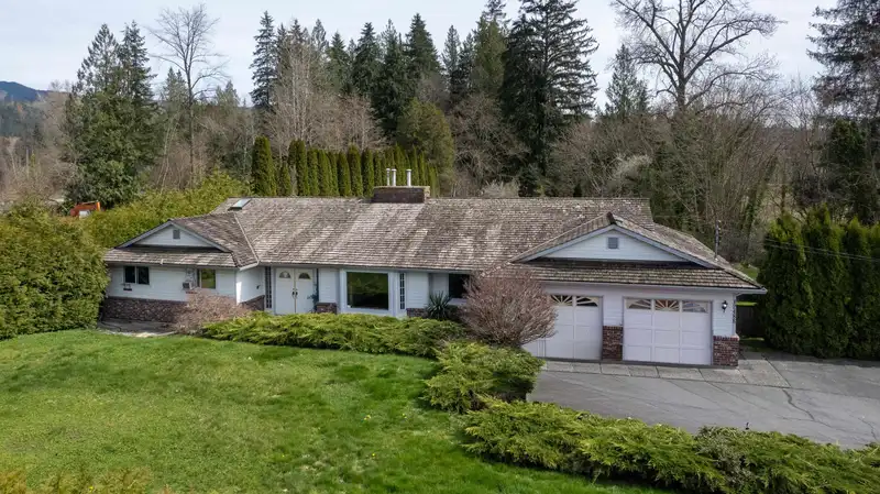 12486 256 STREET - photo 1 of 36