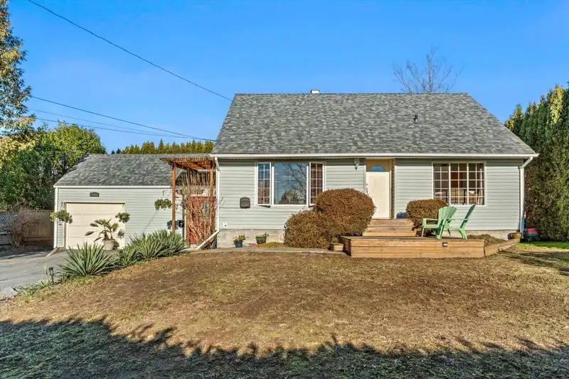 32485 MCRAE AVENUE - photo 2 of 40
