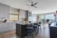 15364 VICTORIA AVENUE - thumbnail 2