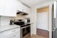 502 15111 RUSSELL AVENUE - thumbnail 5