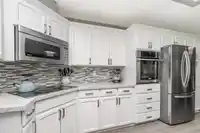 19766 43 AVENUE - thumbnail 6
