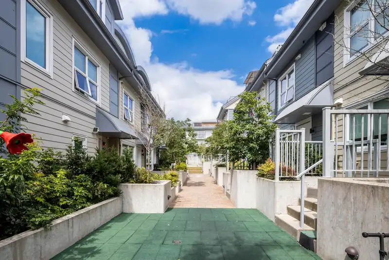 7887 FRENCH STREET - photo 1 of 30