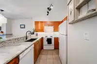 202 3727 W 10TH AVENUE - thumbnail 7