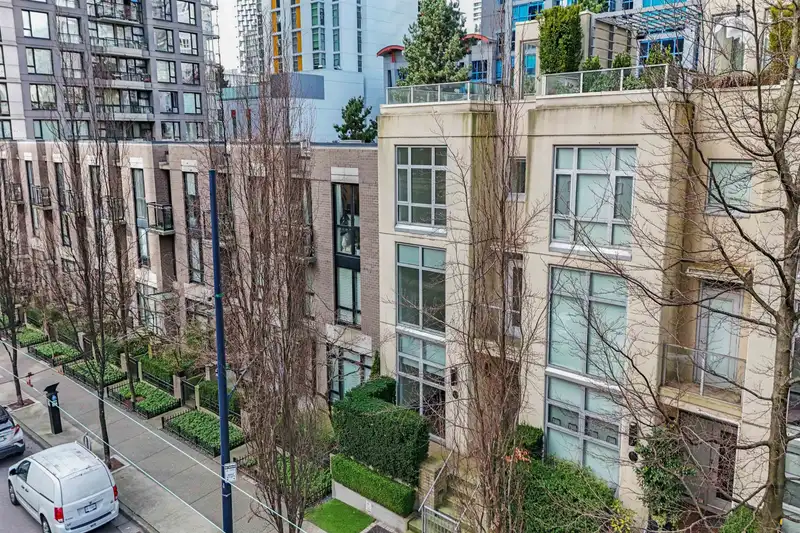 1237 RICHARDS STREET - photo 1 of 25