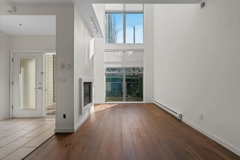 1237 RICHARDS STREET - photo 4 of 25