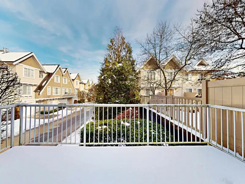 13 20560 66 AVENUE - photo 4 of 25