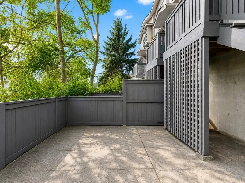 3305 CLIVE AVENUE - photo 2 of 16