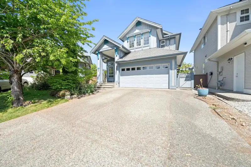 14781 57A AVENUE - photo 1 of 40