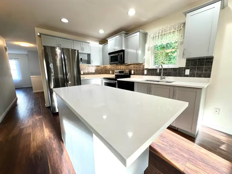 328 3000 RIVERBEND DRIVE - photo 2 of 40