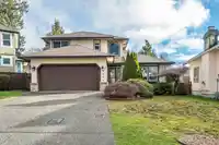 8420 215 STREET - thumbnail 1