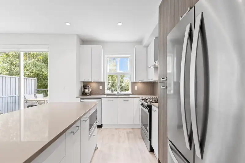 74 24076 112 AVENUE - photo 4 of 40