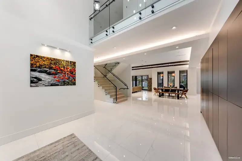 710 IVY AVENUE - photo 3 of 40